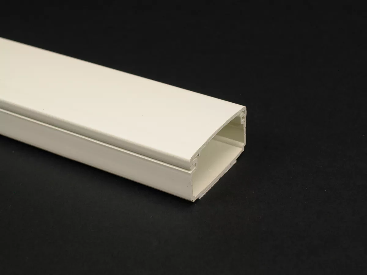 Wiremold PN03L08WH Wiremold Eclipse PN03 Latching Raceway