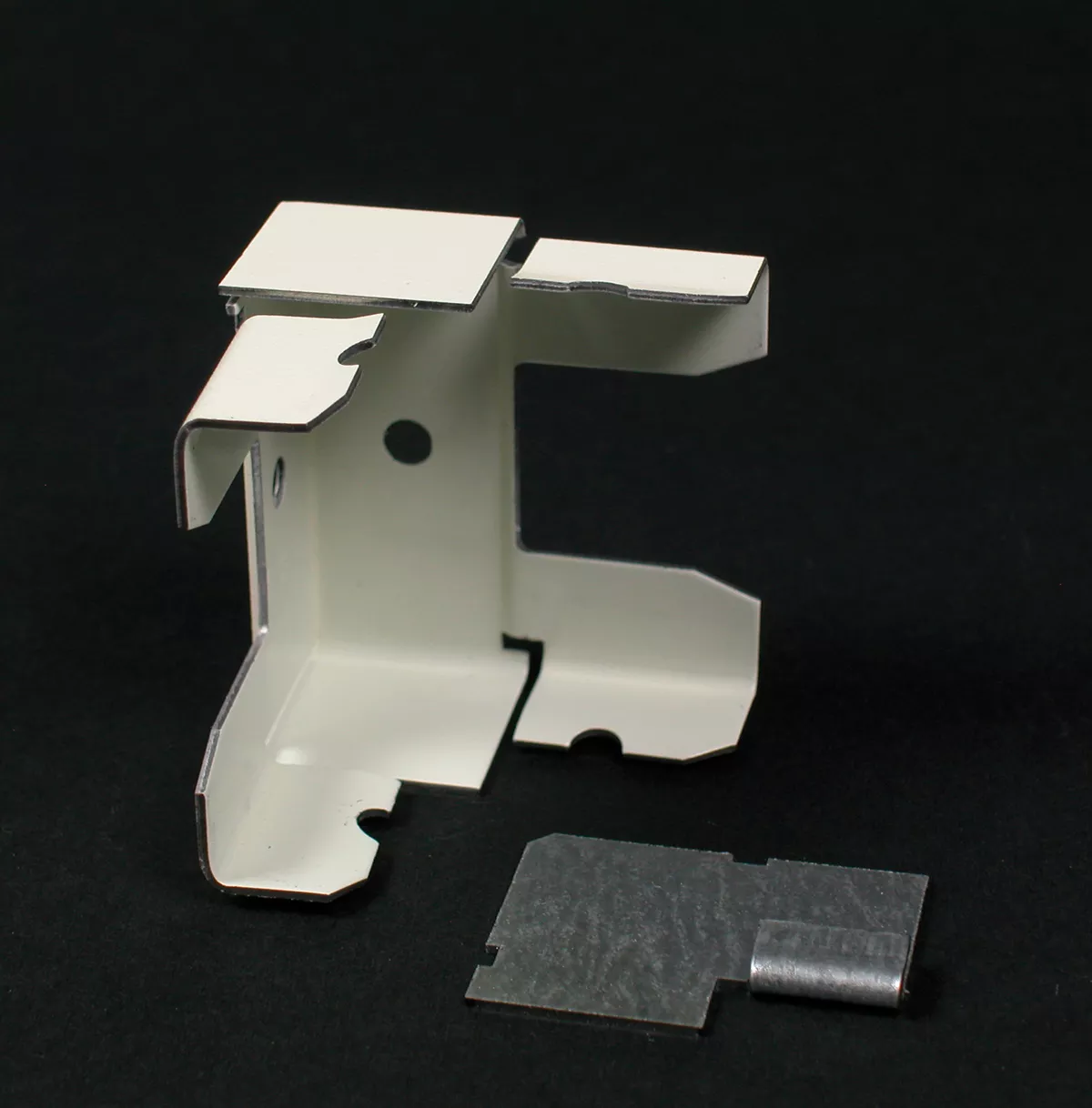 Wiremold V2417D 2400D-Series Divided Internal Elbow Fitting